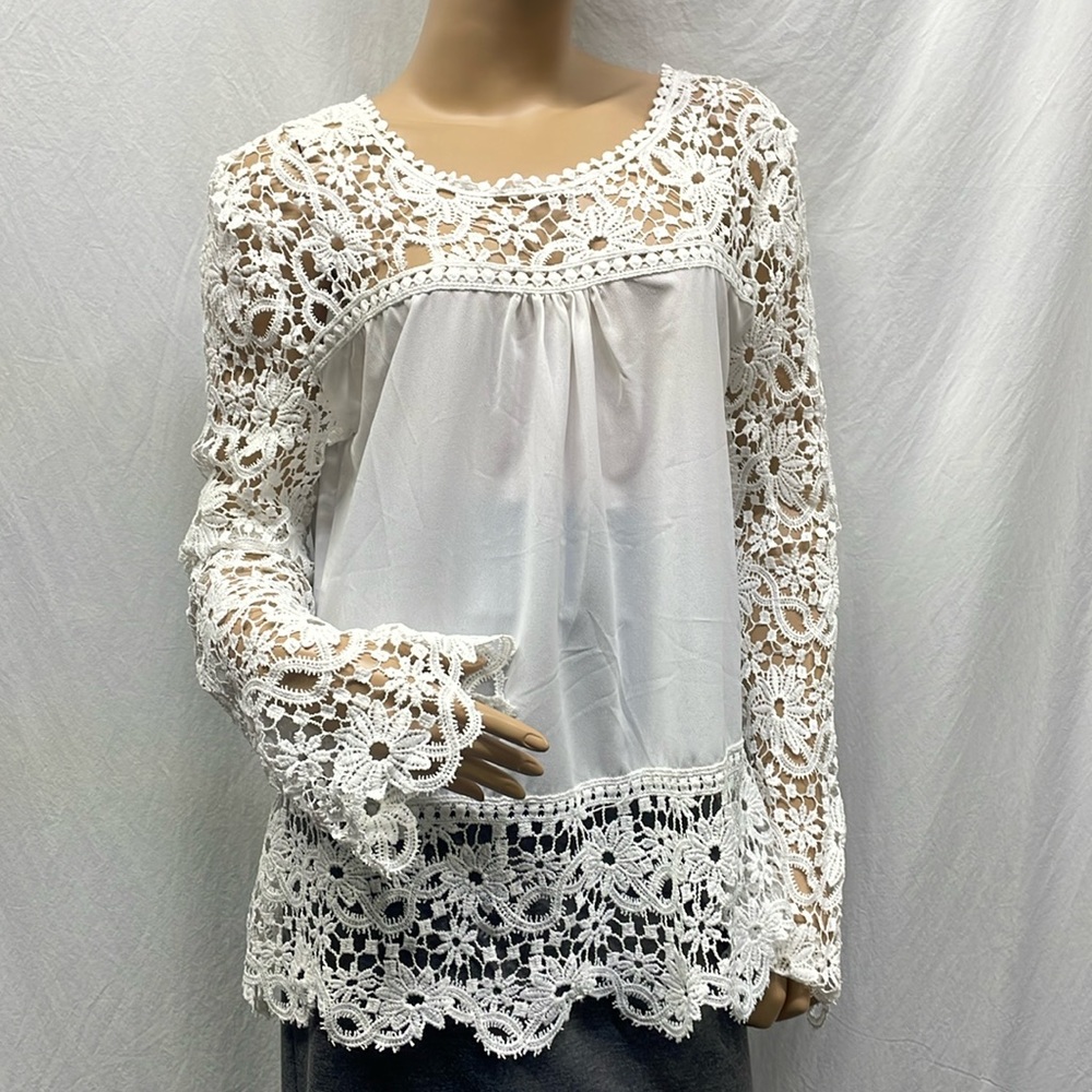 Mei Na White Eyelet Lace Blouse NWT